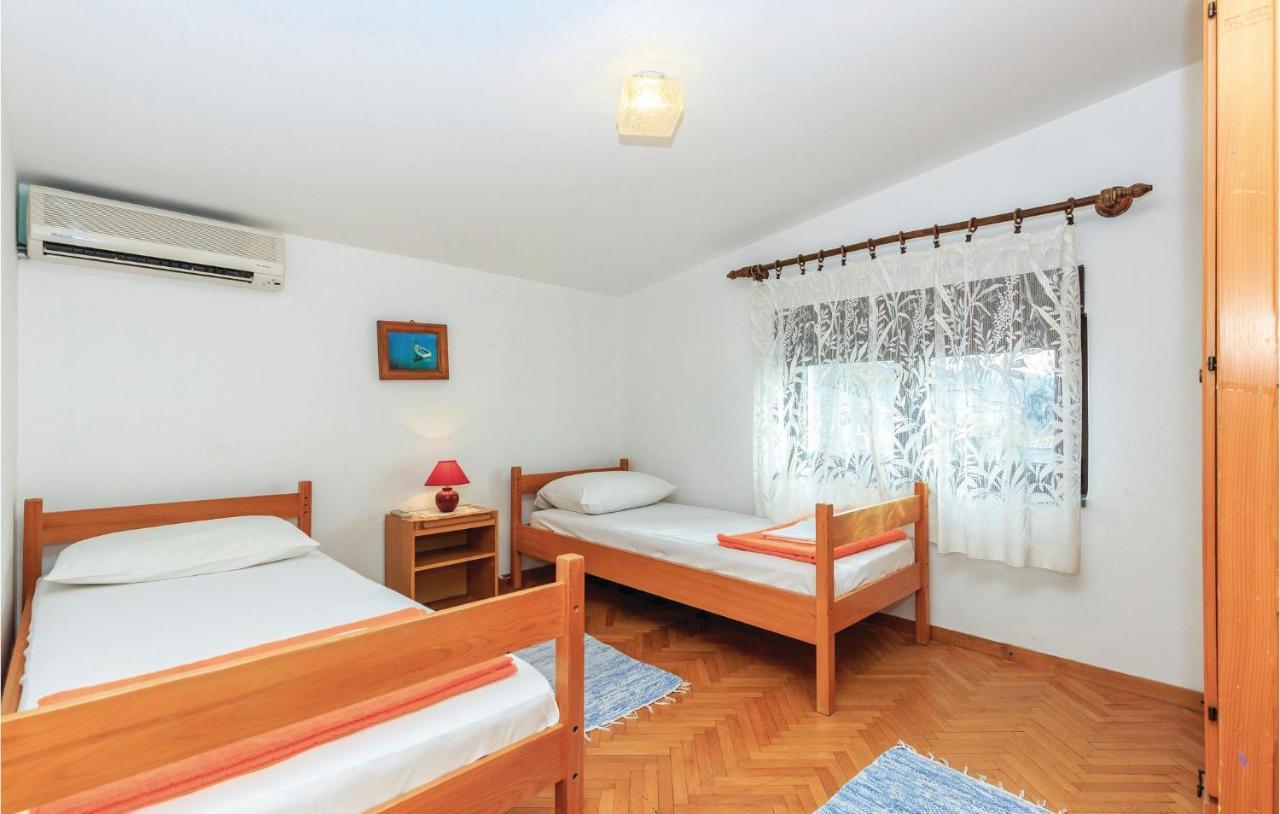 Cozy Apartment In Novi Vinodolski With Kitchen 外观 照片