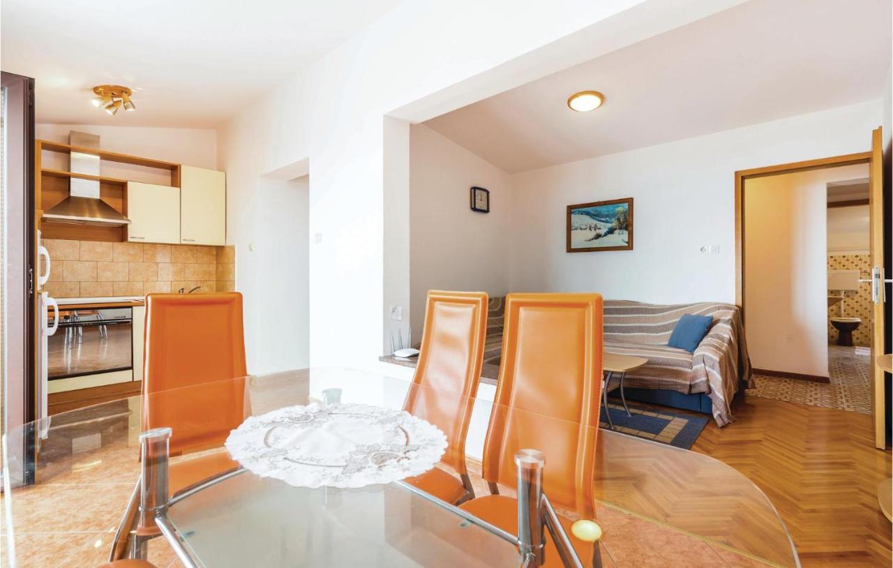 Cozy Apartment In Novi Vinodolski With Kitchen 外观 照片