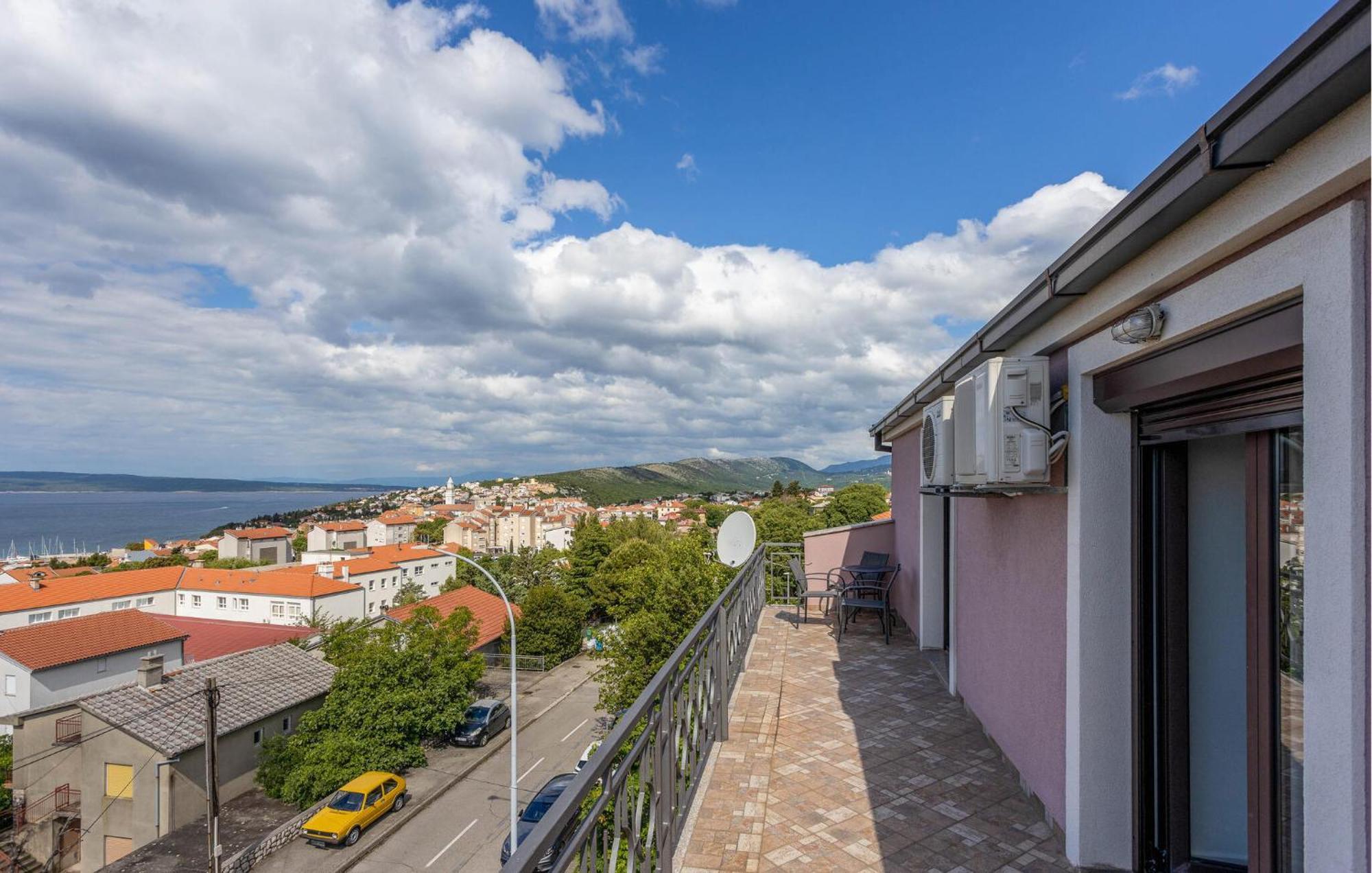 Cozy Apartment In Novi Vinodolski With Kitchen 外观 照片