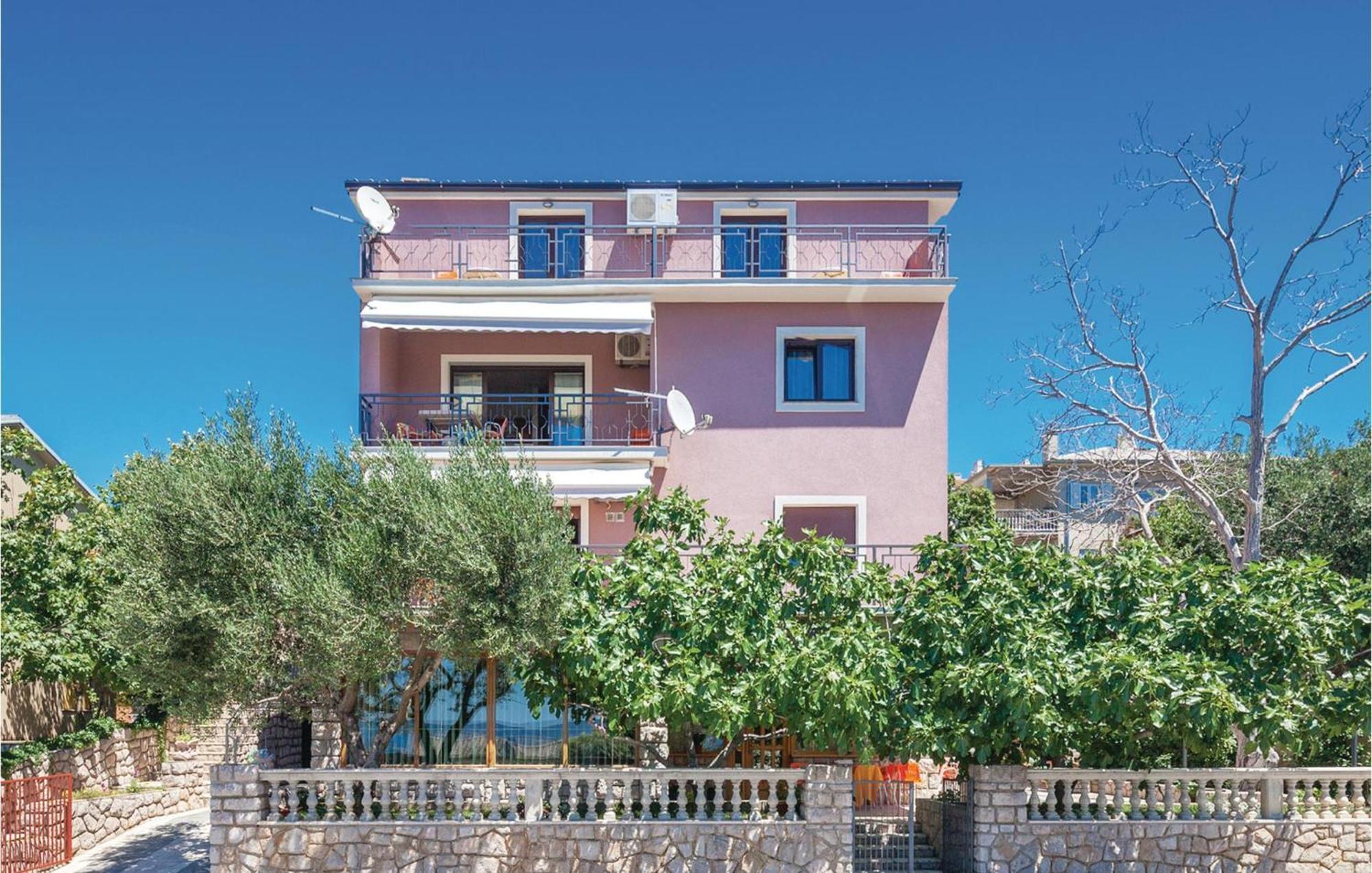 Cozy Apartment In Novi Vinodolski With Kitchen 外观 照片